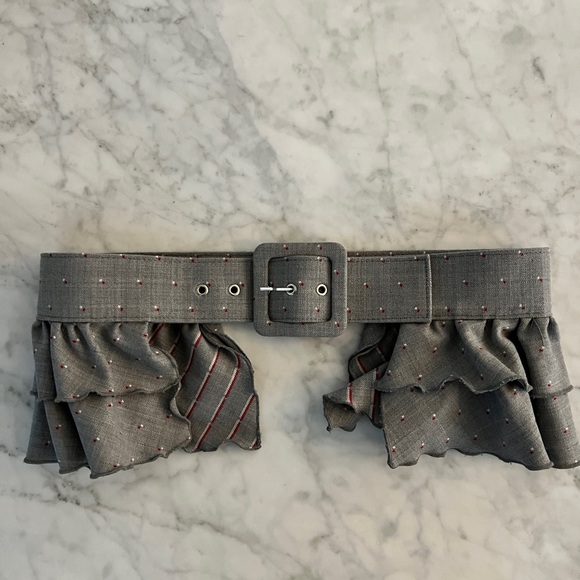 Patrizia Pepe Gray Ruffled Belt - Picture 1 of 2